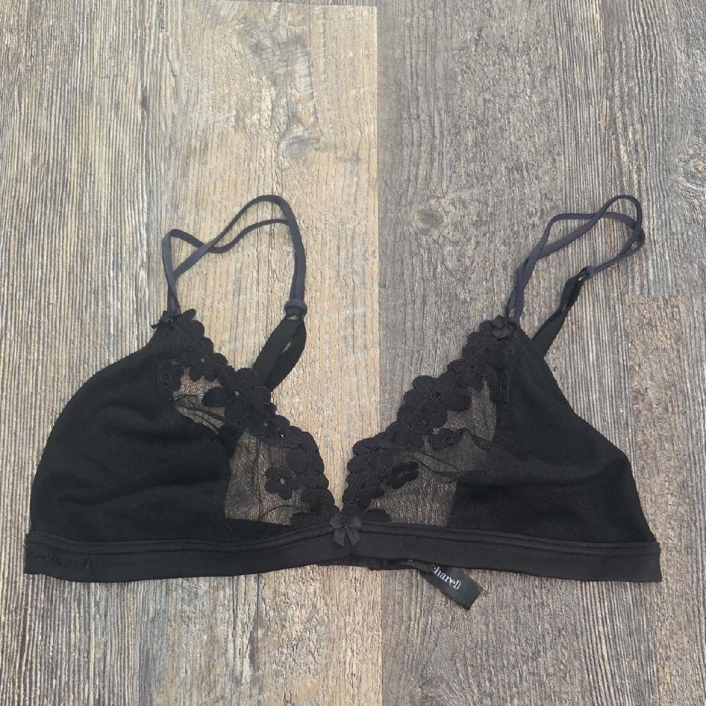 Chic Black Lace Bralette